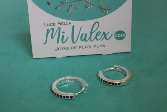 Jo280 Huggies Piedritas Oscuras