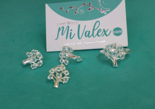 Ju188 Juego Árbol Corazones Celeste