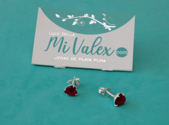 A470  Arete Corazón Rojo