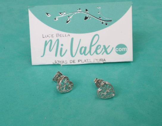 A513 Arete Corazón Decorado