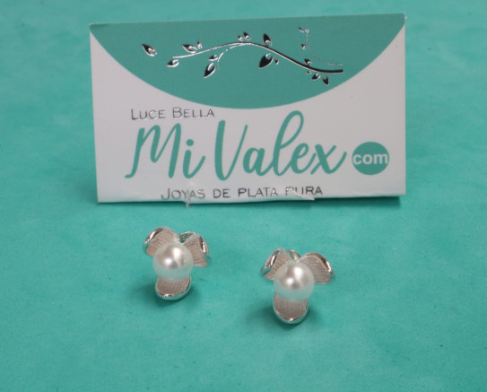 A528 Arete Flor Tres Pétalos