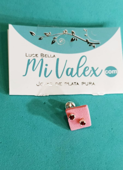 A562 Arete T Piedrita Roja