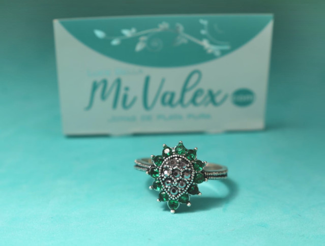 Apq135 Anillo Gota Piedritas