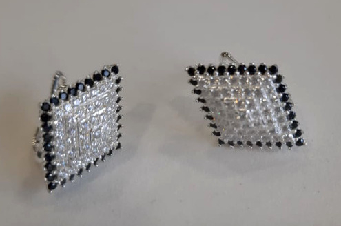 A22 Arete Rombo Blanco y Negro