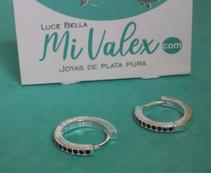 Jo280 Huggies Piedritas Oscuras