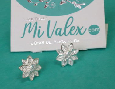 A451 Arete Flor Blanca