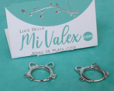 Jo321 Huggies Gatito