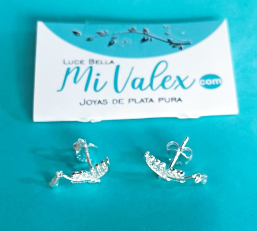 A547 Arete Piedritas Pluma