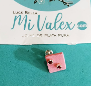 A562 Arete T Piedrita Roja